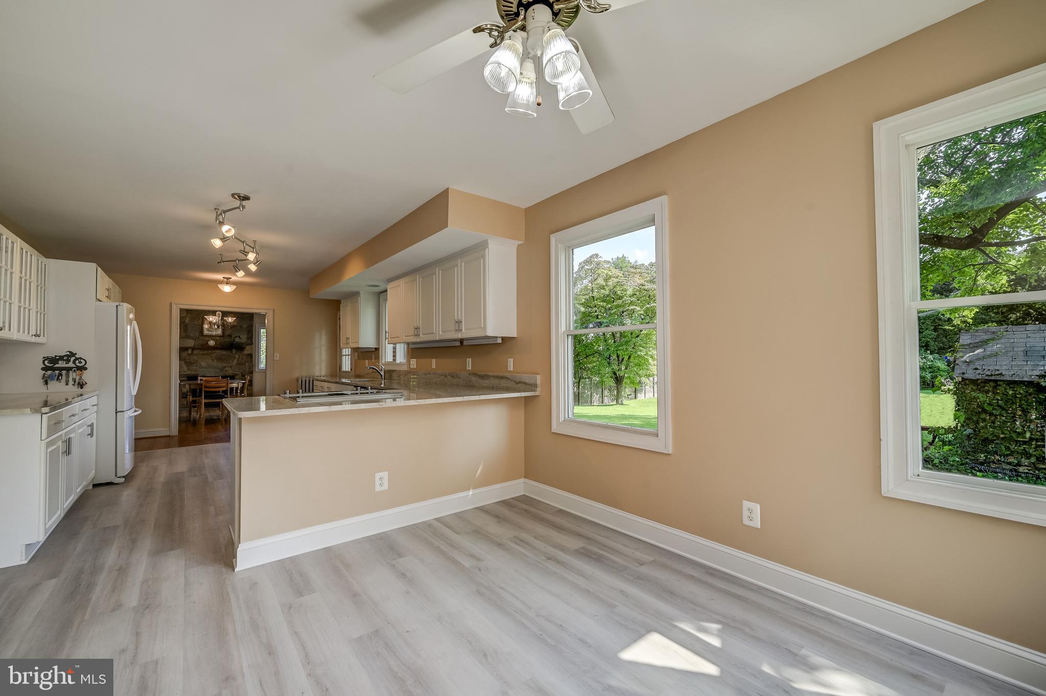 5 Lee Street Gaithersburg, MD 20877 - Photo 30 of 90 Kitchen Nook Main Level