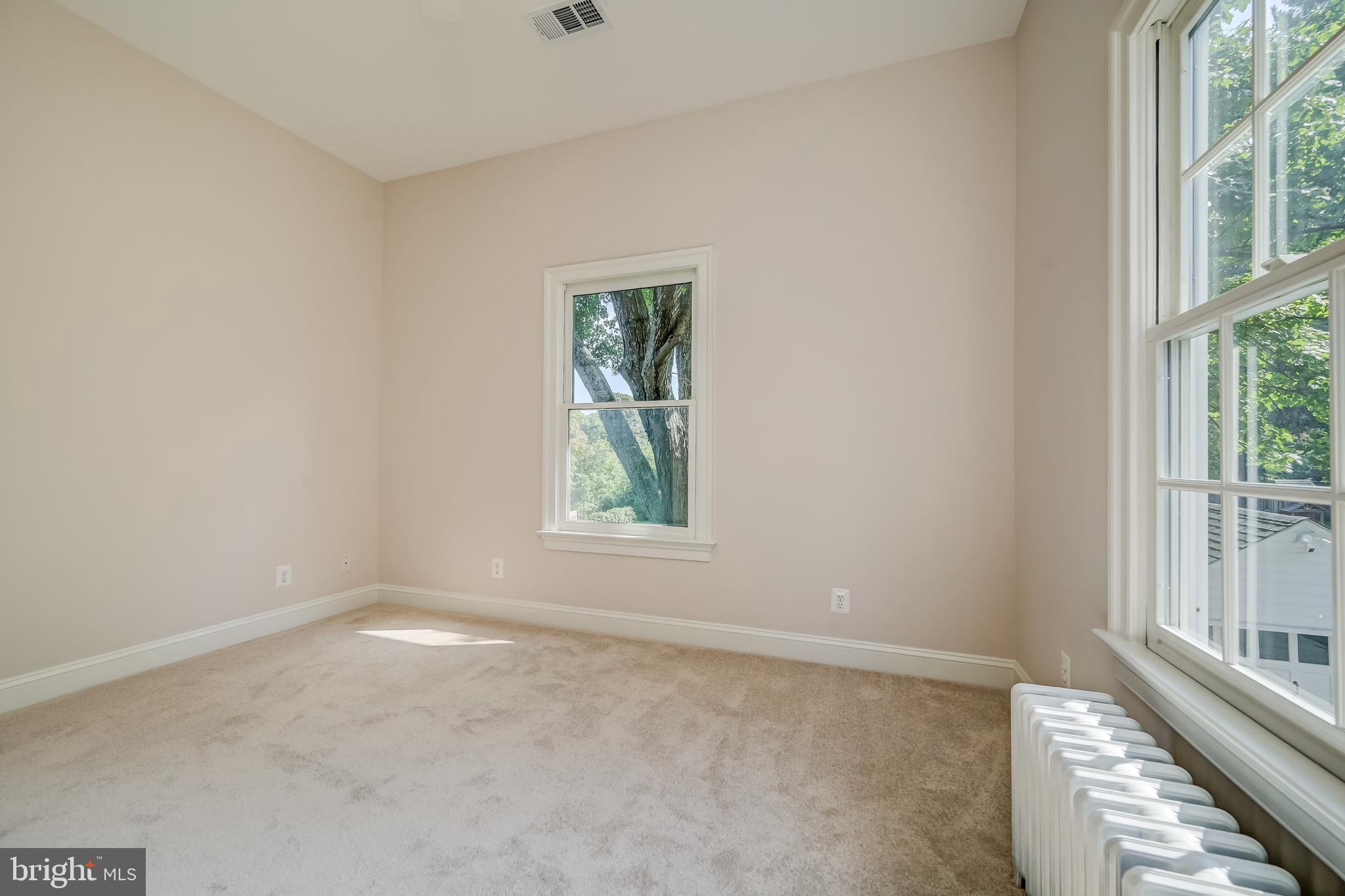 5 Lee Street Gaithersburg, MD 20877 - Photo 57 of 90 Bedroom 4 Upper Level