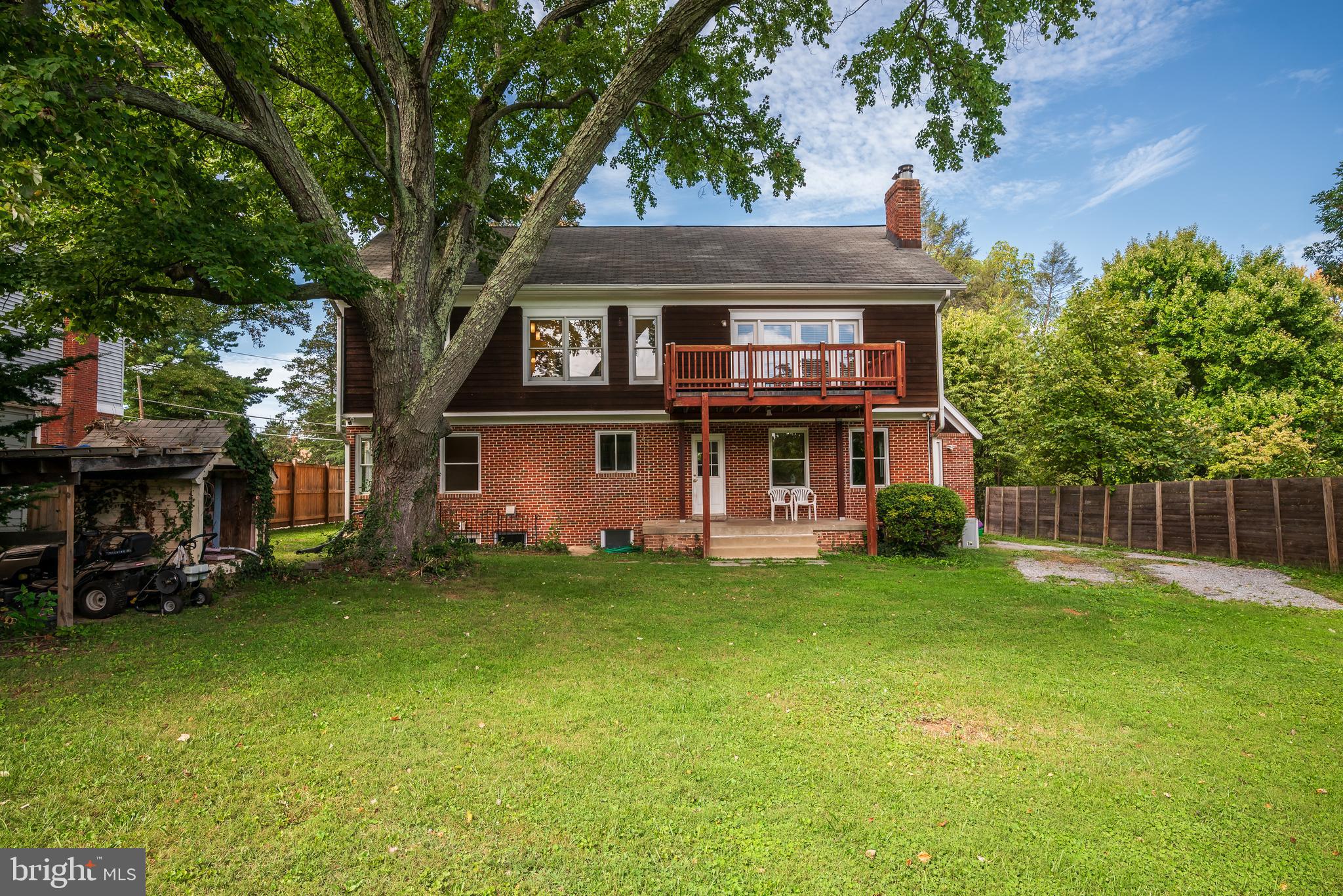 5 Lee Street Gaithersburg, MD 20877 - Photo 85 of 90 a view of a yard in front of house