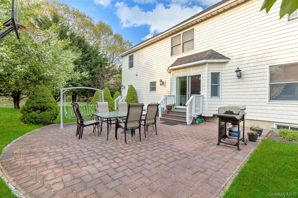 2655 Rocky Point Road East Marion, NY 11939 - Photo 35 of 50 Rear patio