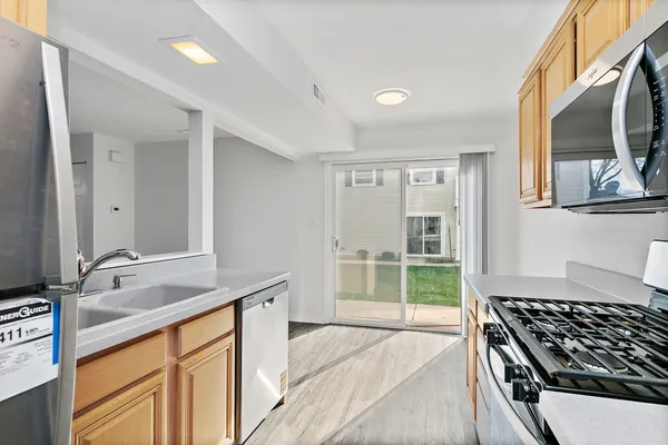 $224,900 | 328 David Court, Bartlett, IL 60103