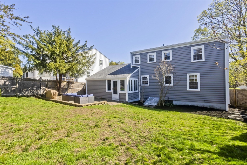 15 Devon Road Braintree, MA 02184 - Photo 7 of 37 Gallery Image 7