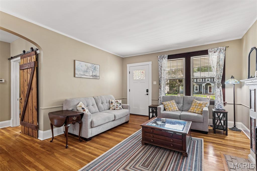329 Stark Court Webster Groves, MO 63119 - Photo 11 of 63 Gallery Image 11