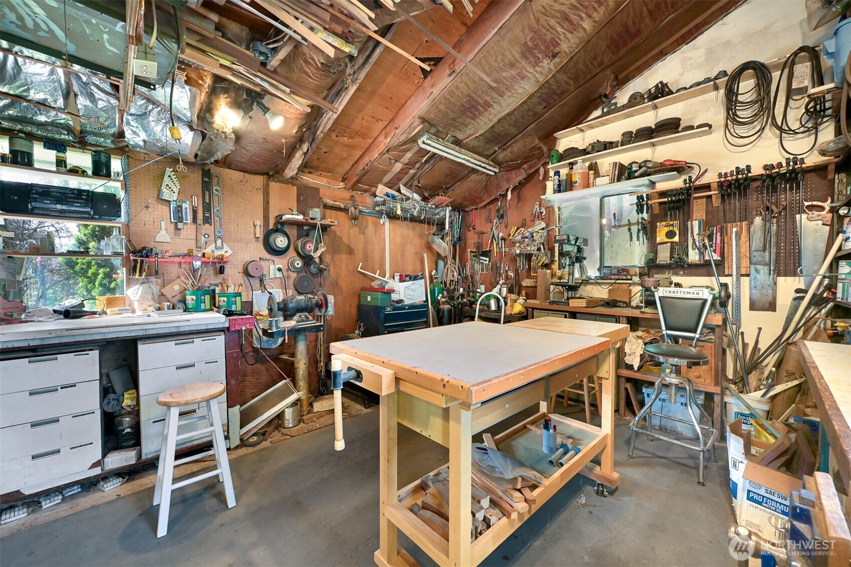 559 East Hemmi Road Lynden, WA 98264 - Photo 33 of 40 a utility room with multiple dryer and washer