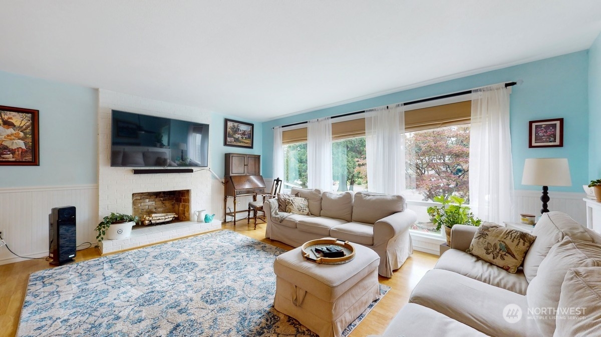 11115 Southeast 183rd Place Renton, WA 98055 - Photo 4 of 38 Gallery Image 4
