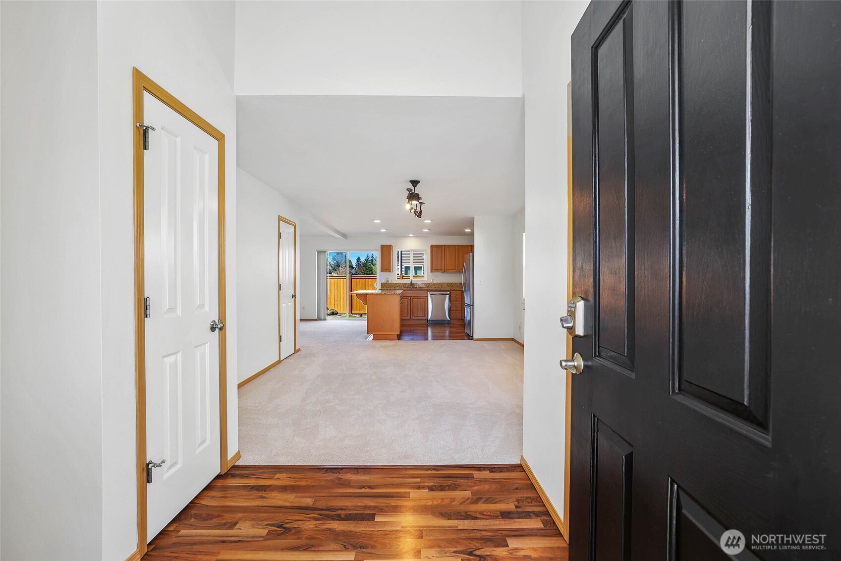 28201 238th Avenue Southeast Maple Valley, WA 98038 - Photo 3 of 38