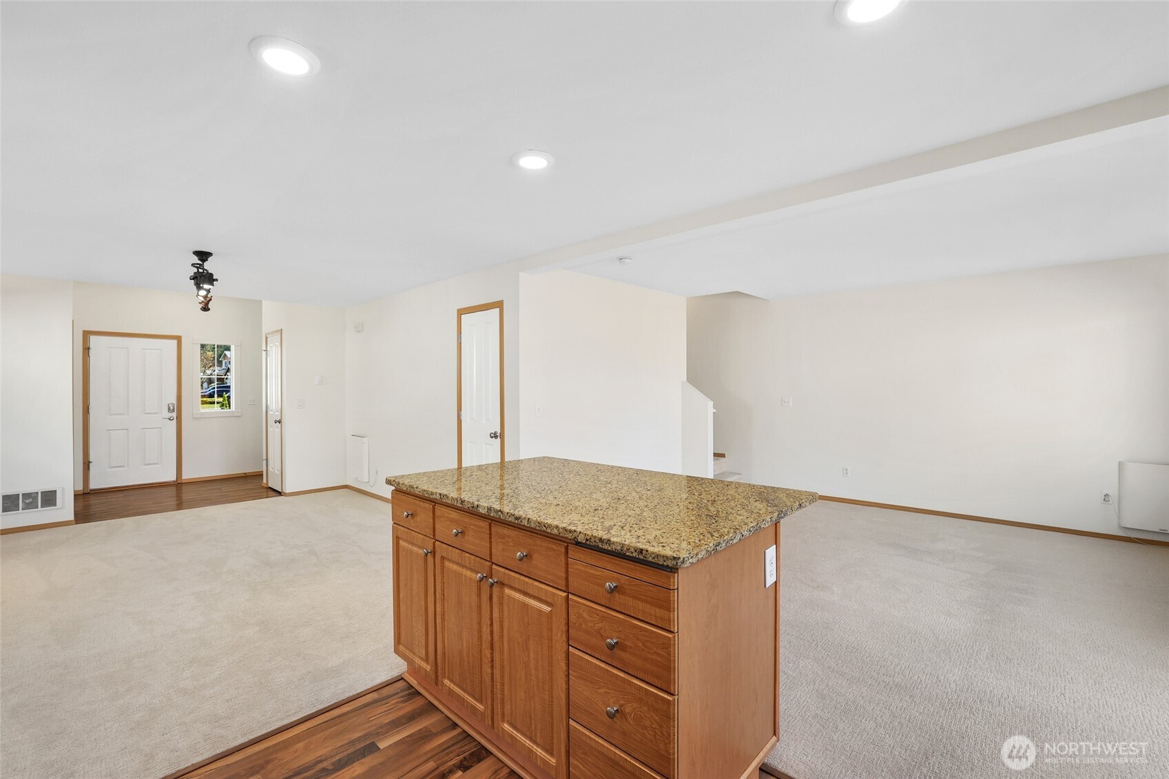 28201 238th Avenue Southeast Maple Valley, WA 98038 - Photo 6 of 38