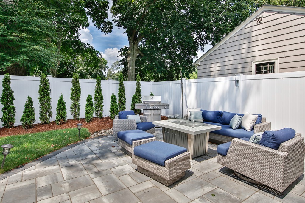42 Webcowet Road, Unit 42 Arlington, MA 02474 - Photo 40 of 41 Gallery Image 40