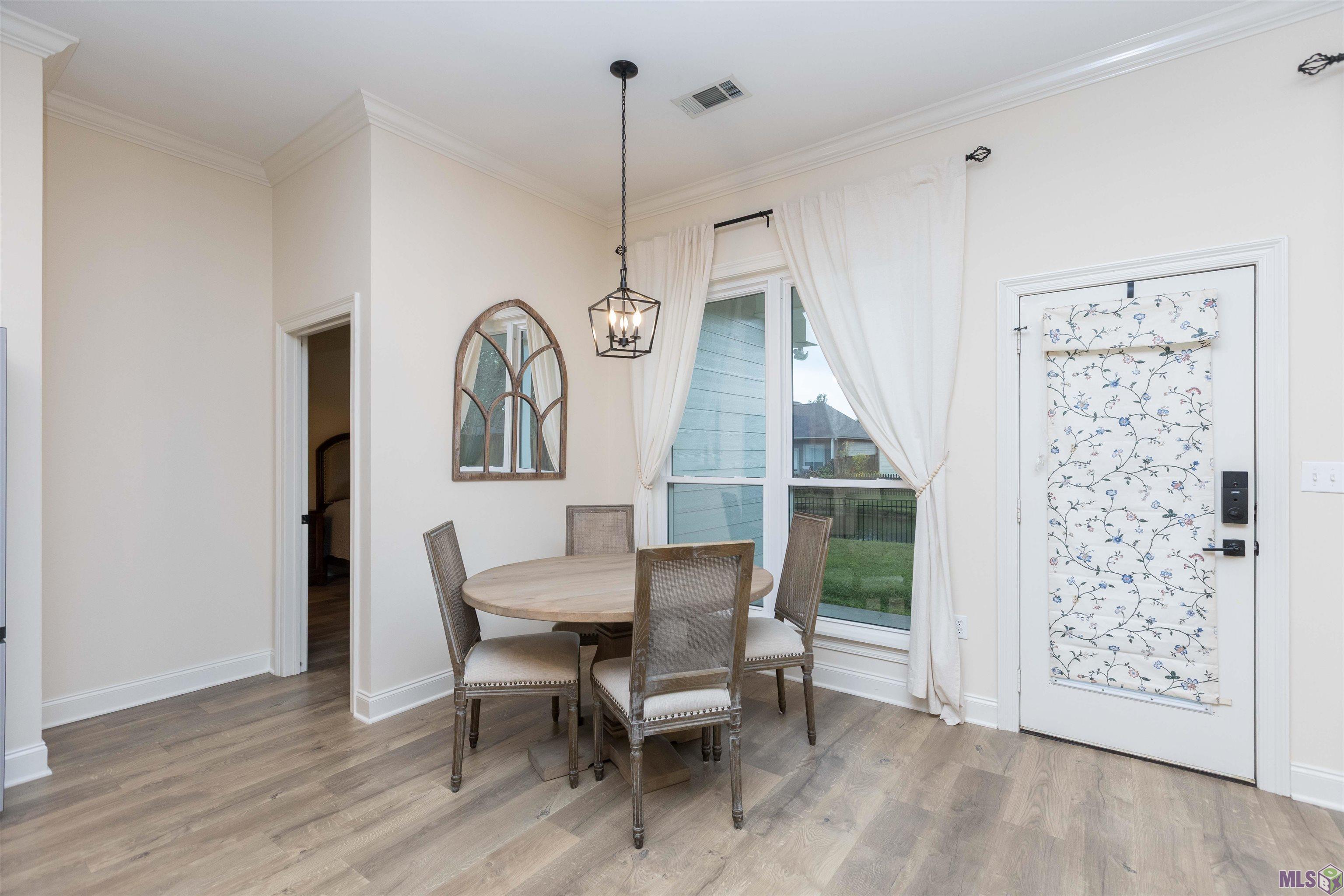 9089 Lake Mist Avenue Baton Rouge, LA 70810 - Photo 12 of 29 Dining room view 2