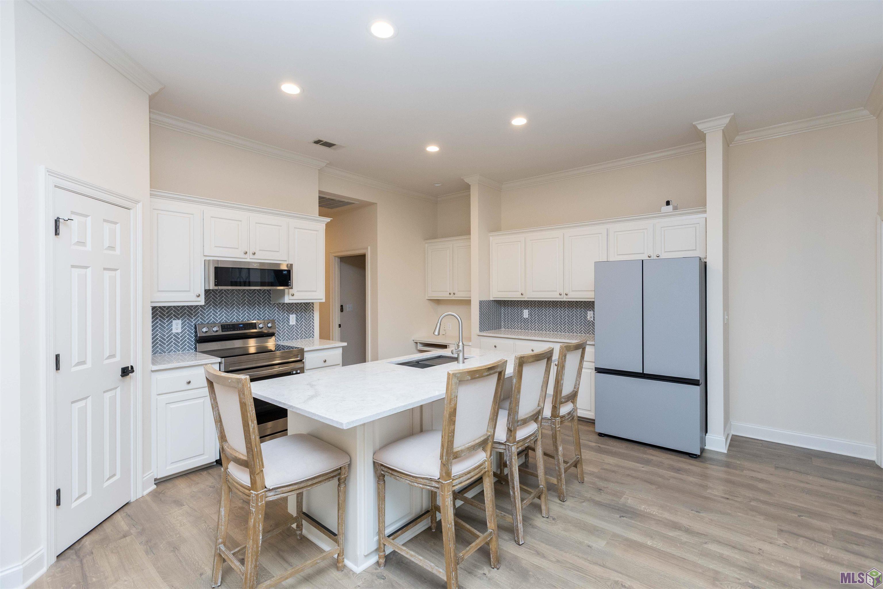 9089 Lake Mist Avenue Baton Rouge, LA 70810 - Photo 13 of 29 Kitchen