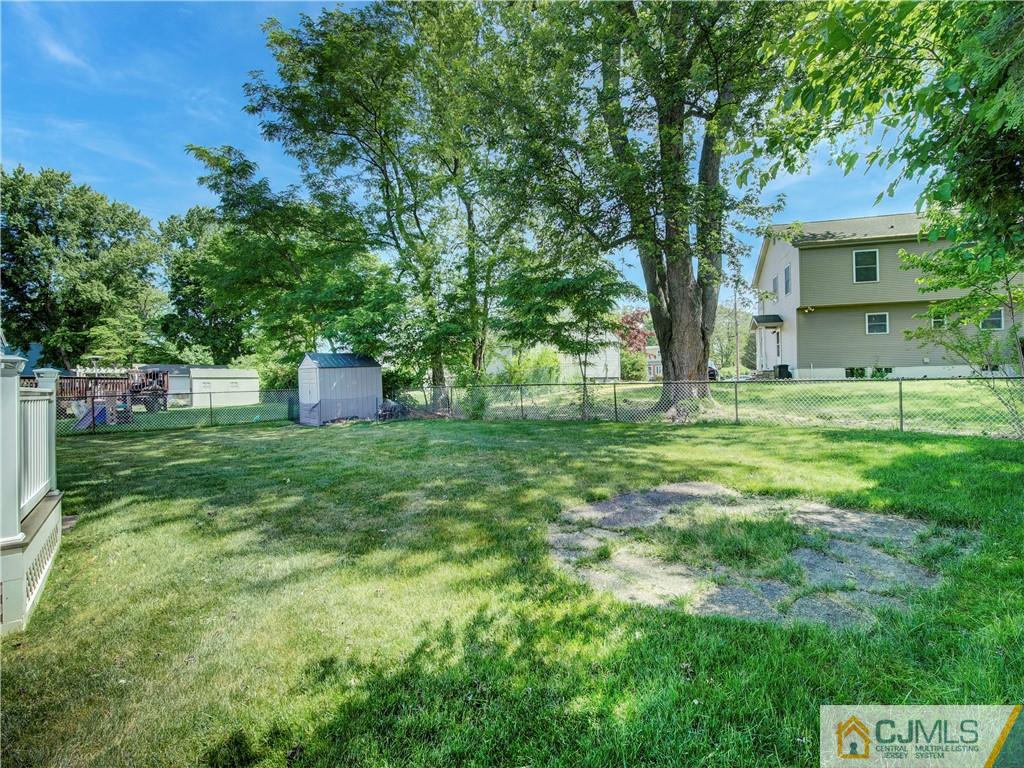 18 Channing Road East Brunswick, NJ 08816 - Photo 4 of 26 Gallery Image 4