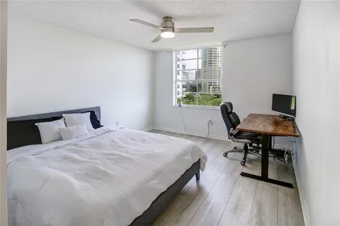 $425,000 | 520 Southeast 5th Avenue, Unit 2605, Fort Lauderdale, FL 33301