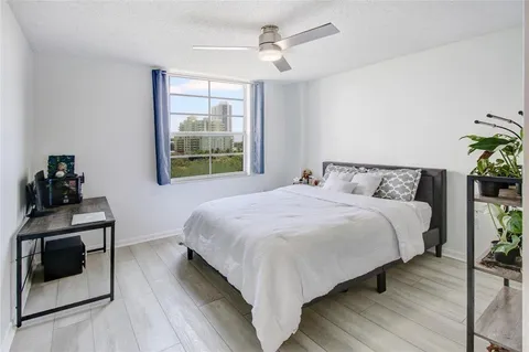 $425,000 | 520 Southeast 5th Avenue, Unit 2605, Fort Lauderdale, FL 33301