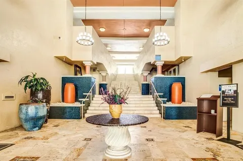 $425,000 | 520 Southeast 5th Avenue, Unit 2605, Fort Lauderdale, FL 33301