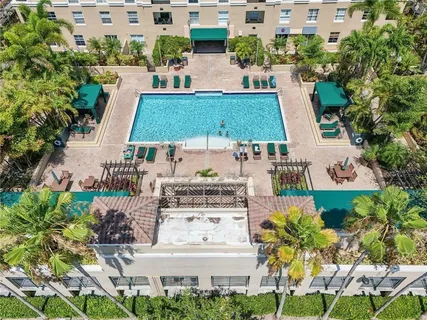 $425,000 | 520 Southeast 5th Avenue, Unit 2605, Fort Lauderdale, FL 33301