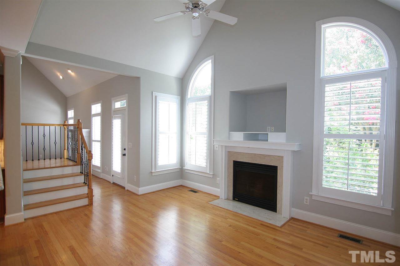 4601 Whitmire Place Raleigh, NC 27612 - Photo 5 of 25