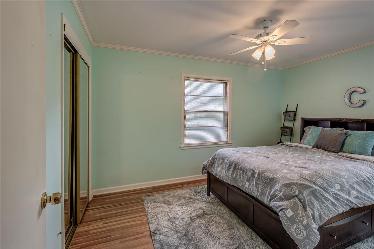1631 Cranford Road Memphis, TN 38117 - Photo 16 of 21 a bedroom with a bed and a window