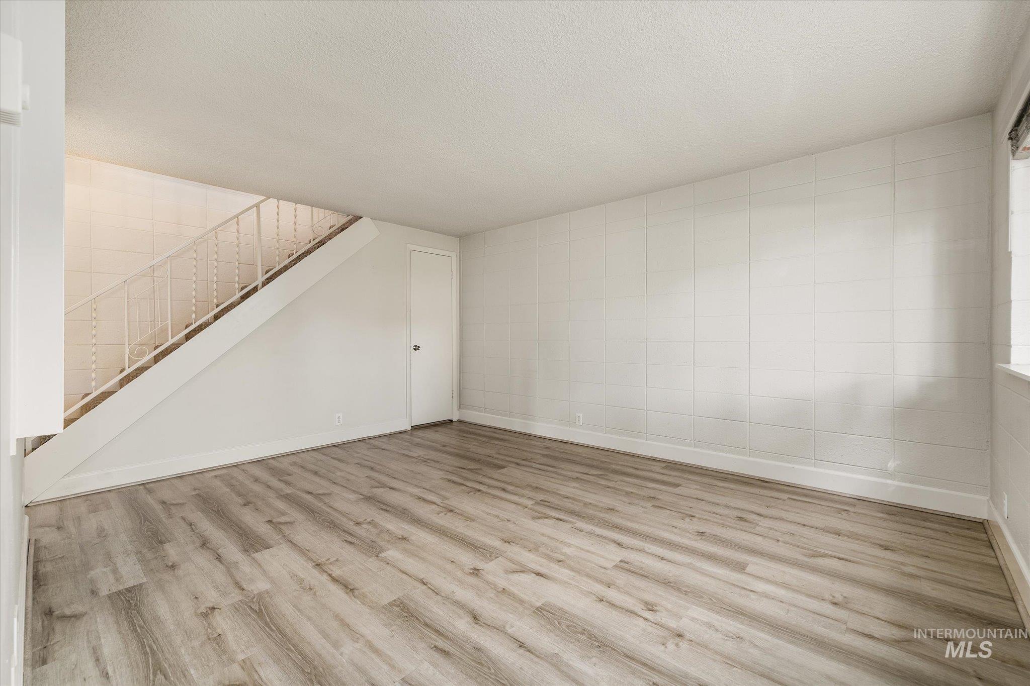 968 South Curtis Road Boise, ID 83705 - Photo 3 of 24 Gallery Image 3