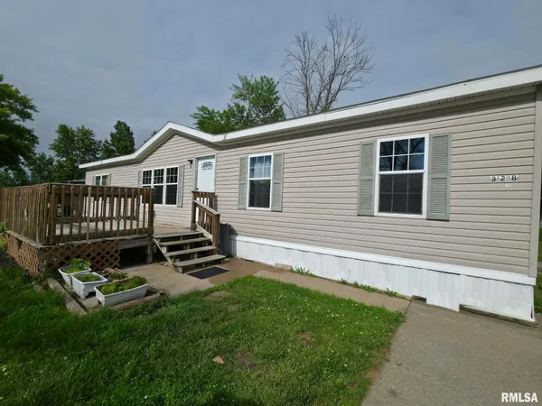 $65,000 | 328 Royal Oaks Avenue, Quincy, IL 62305
