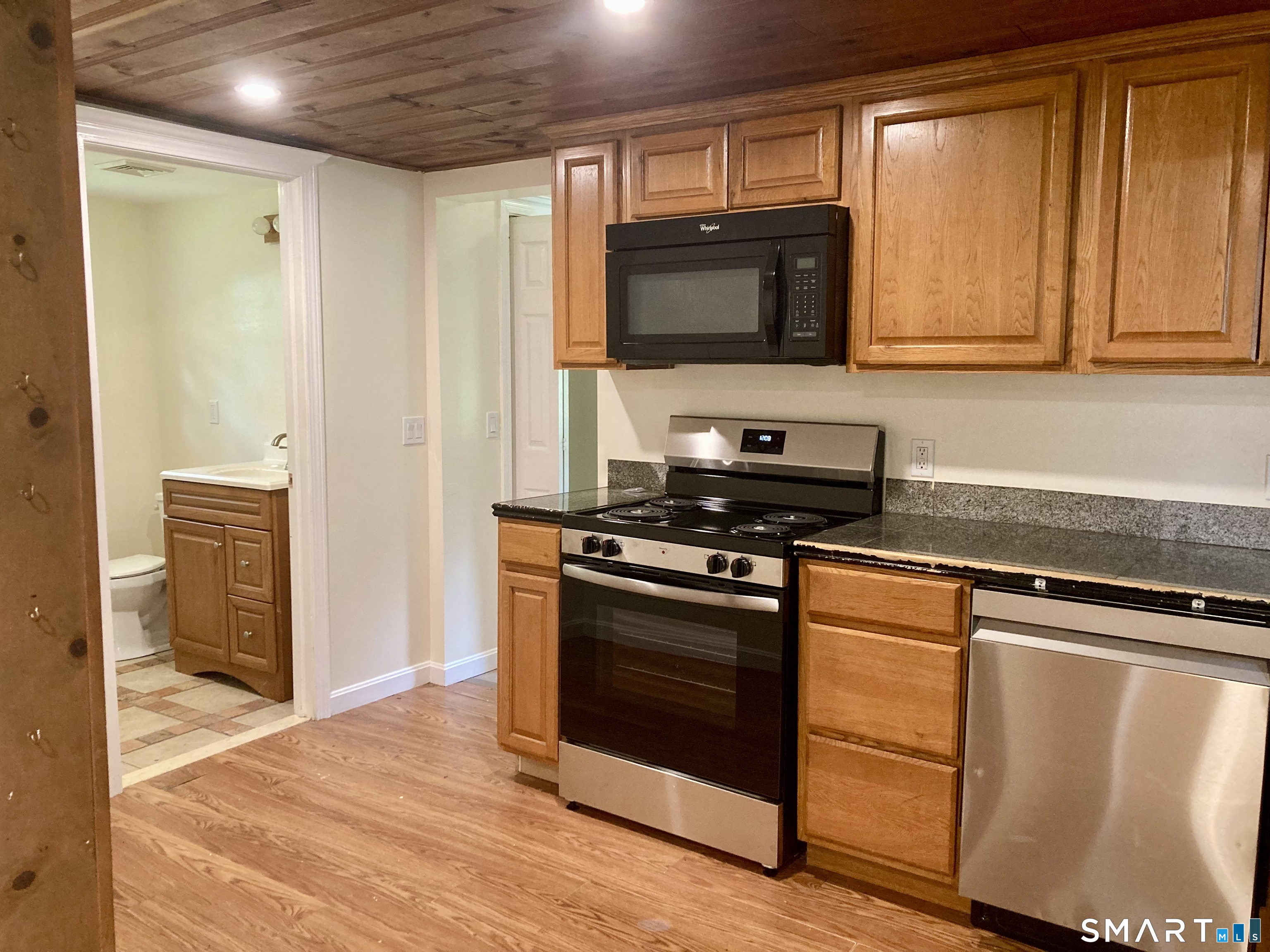 31 Type Road Windham, CT 06266 - Photo 5 of 19