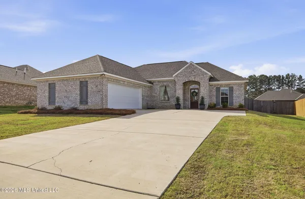 $308,500 | 170 Chartleigh Circle, Canton, MS 39046