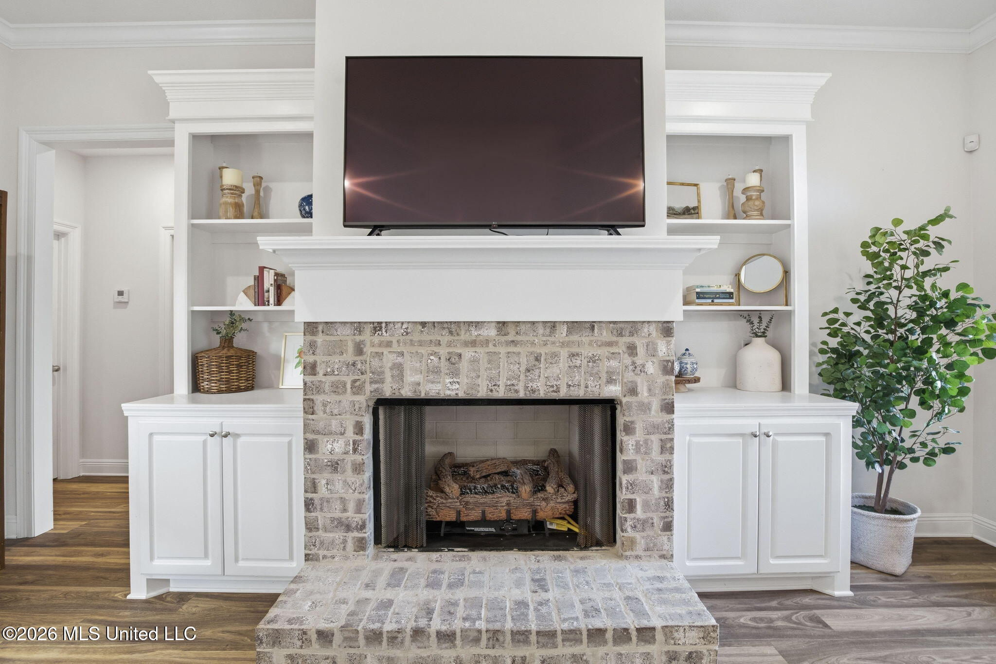 170 Chartleigh Circle Canton, MS 39046 - Photo 8 of 38 8-web-or-mls-170 Chartleigh Cir-8