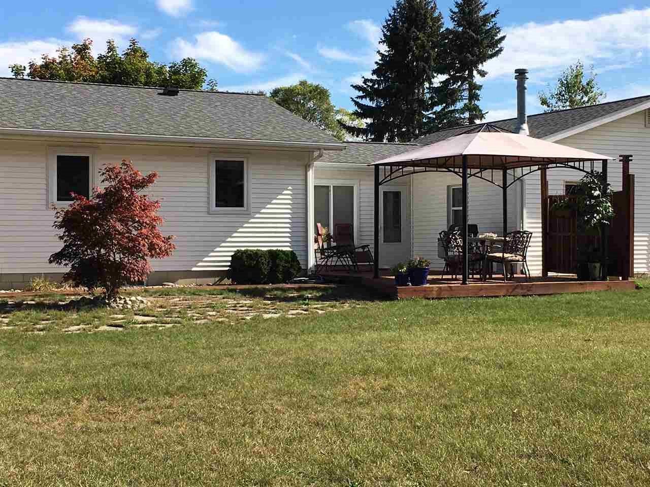 1804 Vanderlip Road Traverse City, MI 49686 - Photo 7 of 41 1841587-6.JPG