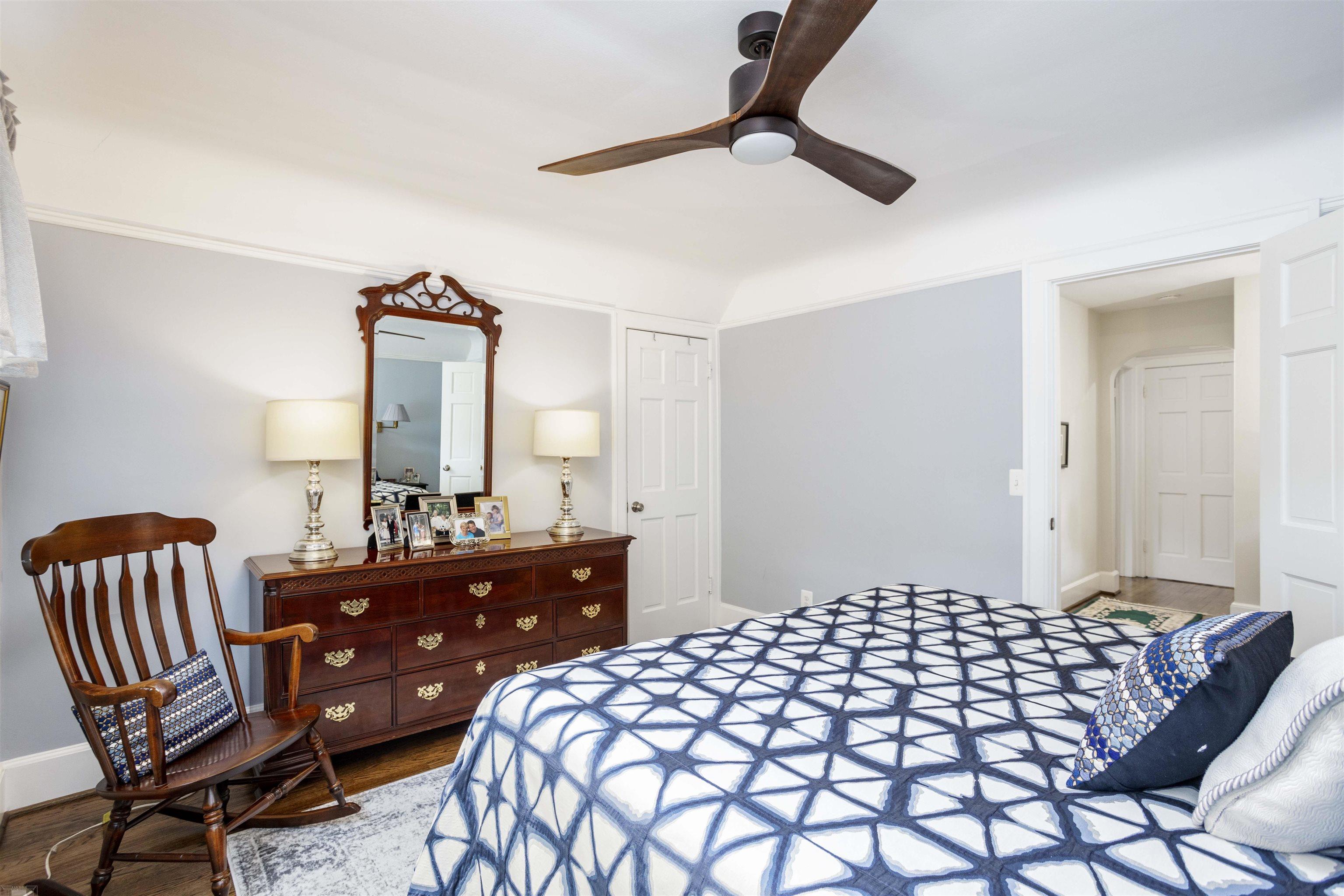 264 Ridgemont Road Grosse Pointe, MI 48236 - Photo 21 of 38 50118055-20.JPG