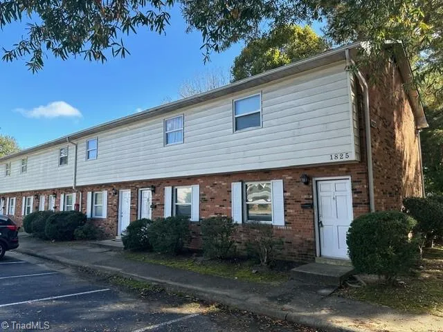 $1,025 | 1825 Merritt Drive, Unit F, Greensboro, NC 27407