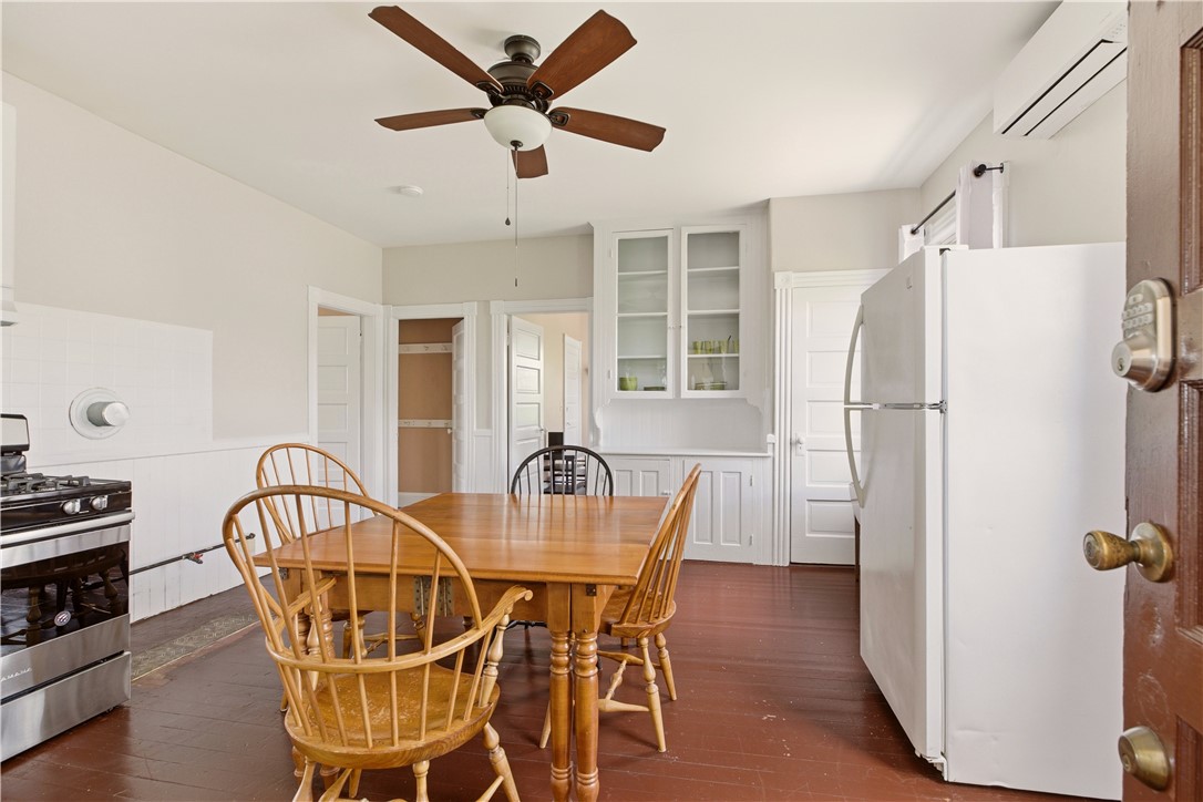 29 Prospect Street, Unit 3 Bristol, RI 02809 - Photo 4 of 20