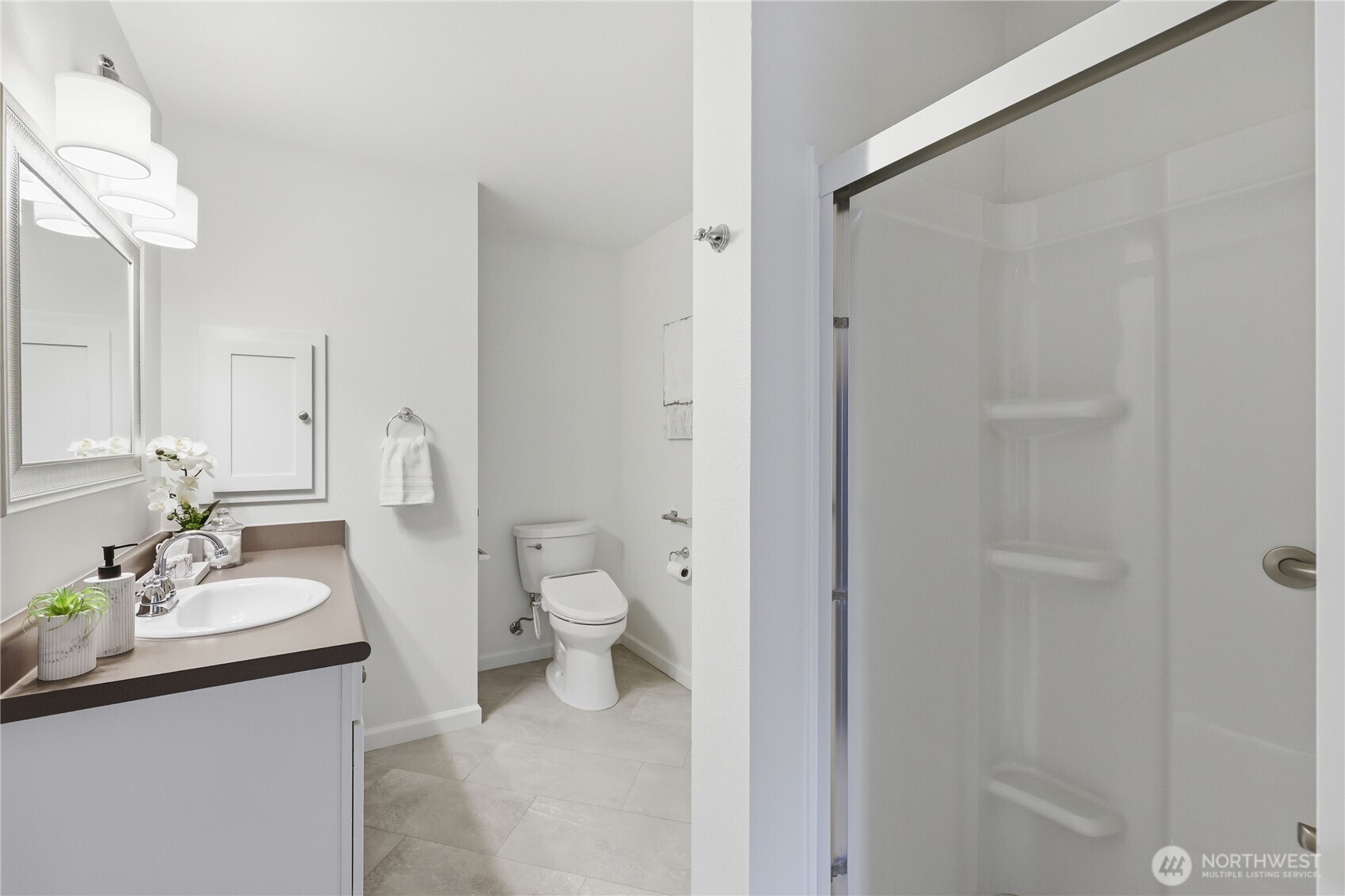 300 High School Road Northeast, Unit 300 Bainbridge Island, WA 98110 - Photo 12 of 32