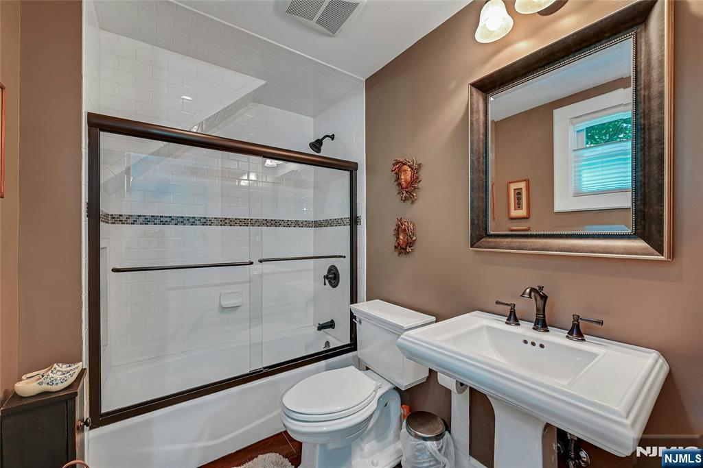 730 River Road Teaneck, NJ 07666 - Photo 31 of 39