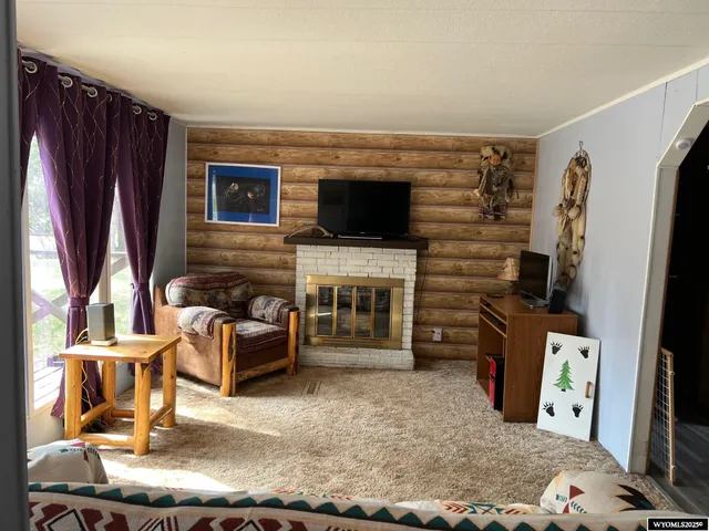$104,000 | 210 Jefferson Street, Hanna, WY 82327
