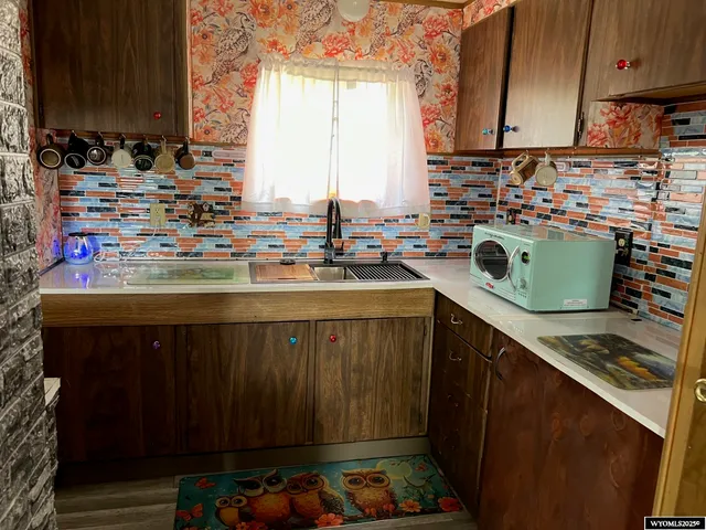 $104,000 | 210 Jefferson Street, Hanna, WY 82327