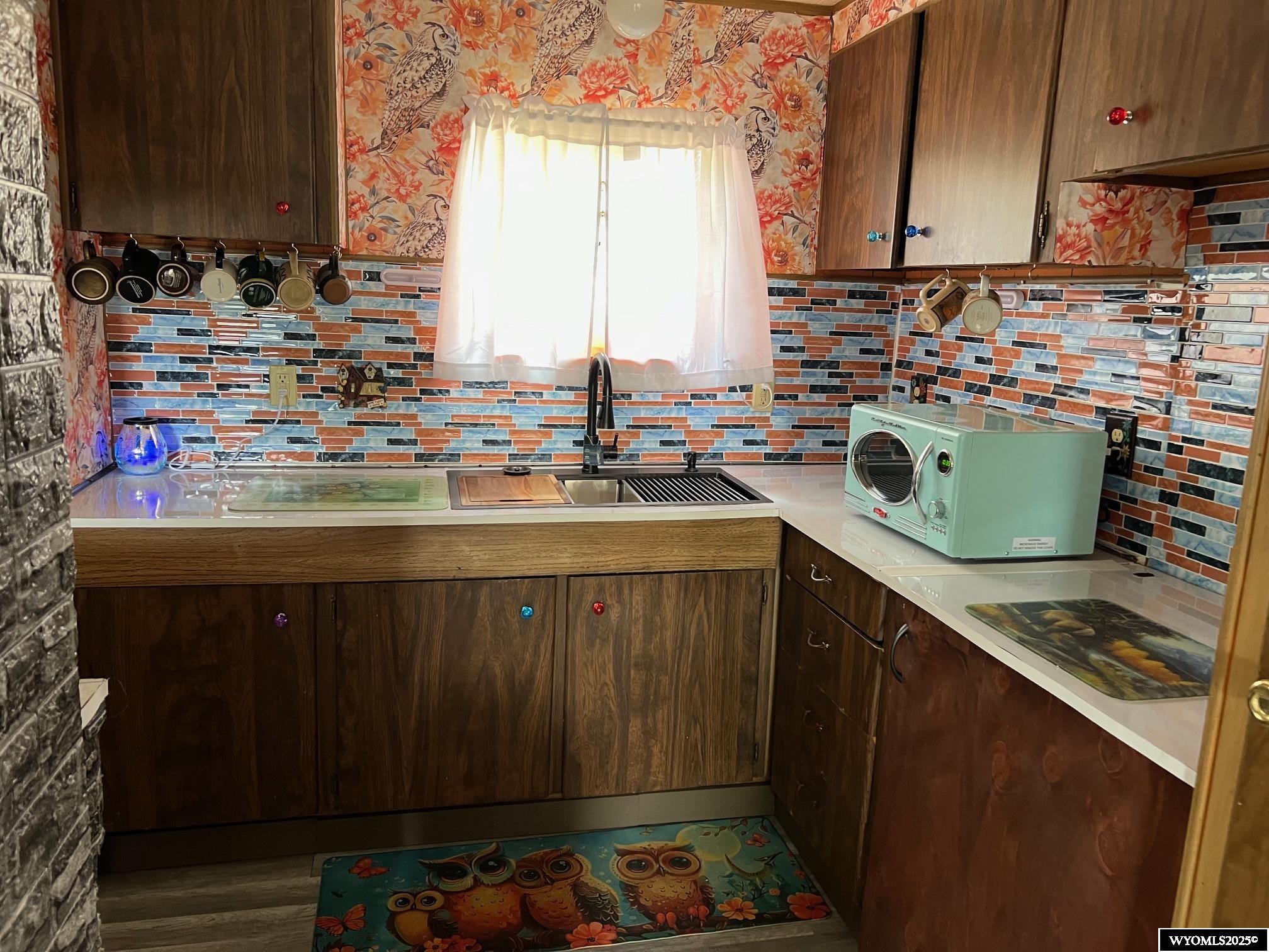 210 Jefferson Street Hanna, WY 82327 - Photo 3 of 23