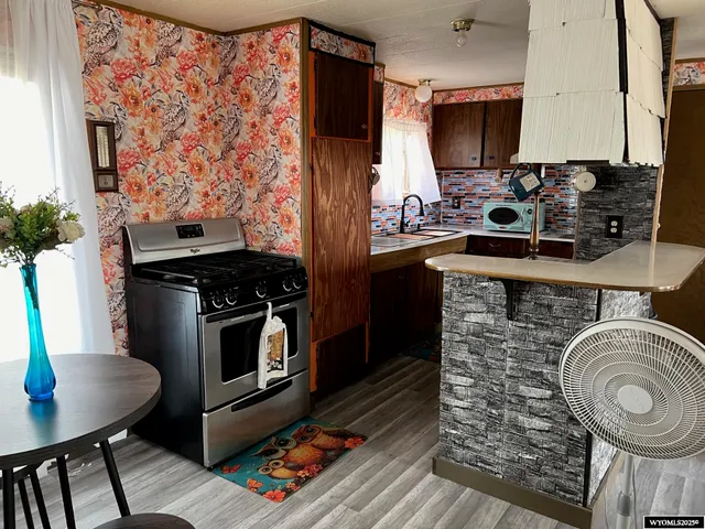 $104,000 | 210 Jefferson Street, Hanna, WY 82327