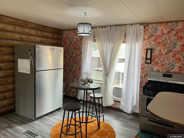 $104,000 | 210 Jefferson Street, Hanna, WY 82327