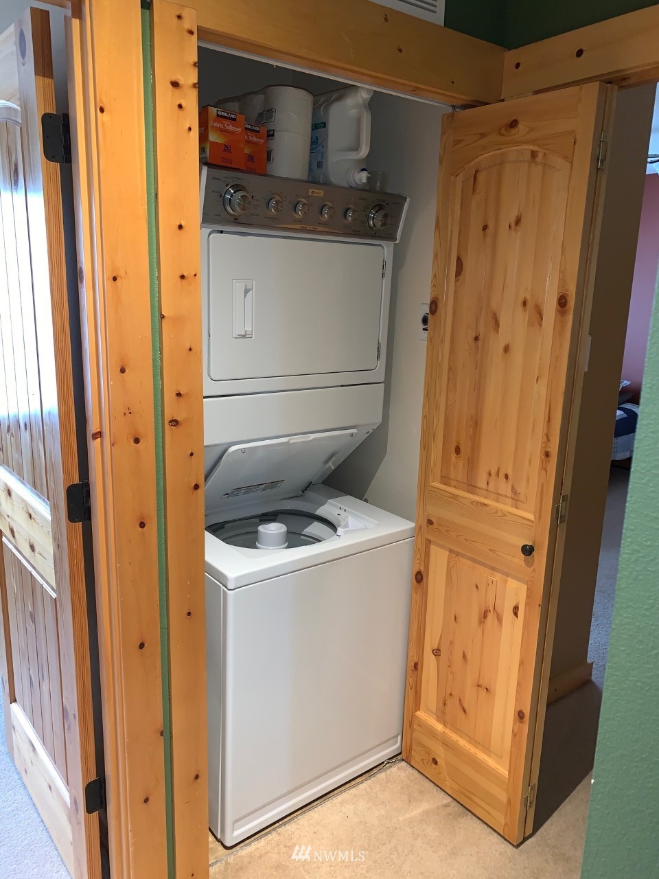 210 Clearwater Loop, Unit 2 Ronald, WA 98940 - Photo 11 of 35 a utility room with dryer and washer
