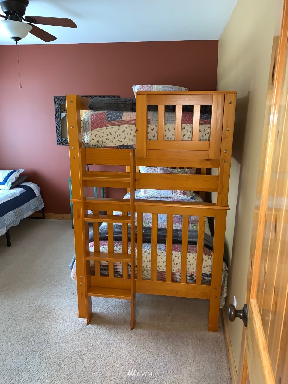 210 Clearwater Loop, Unit 2 Ronald, WA 98940 - Photo 12 of 35 a view of livingroom with furniture