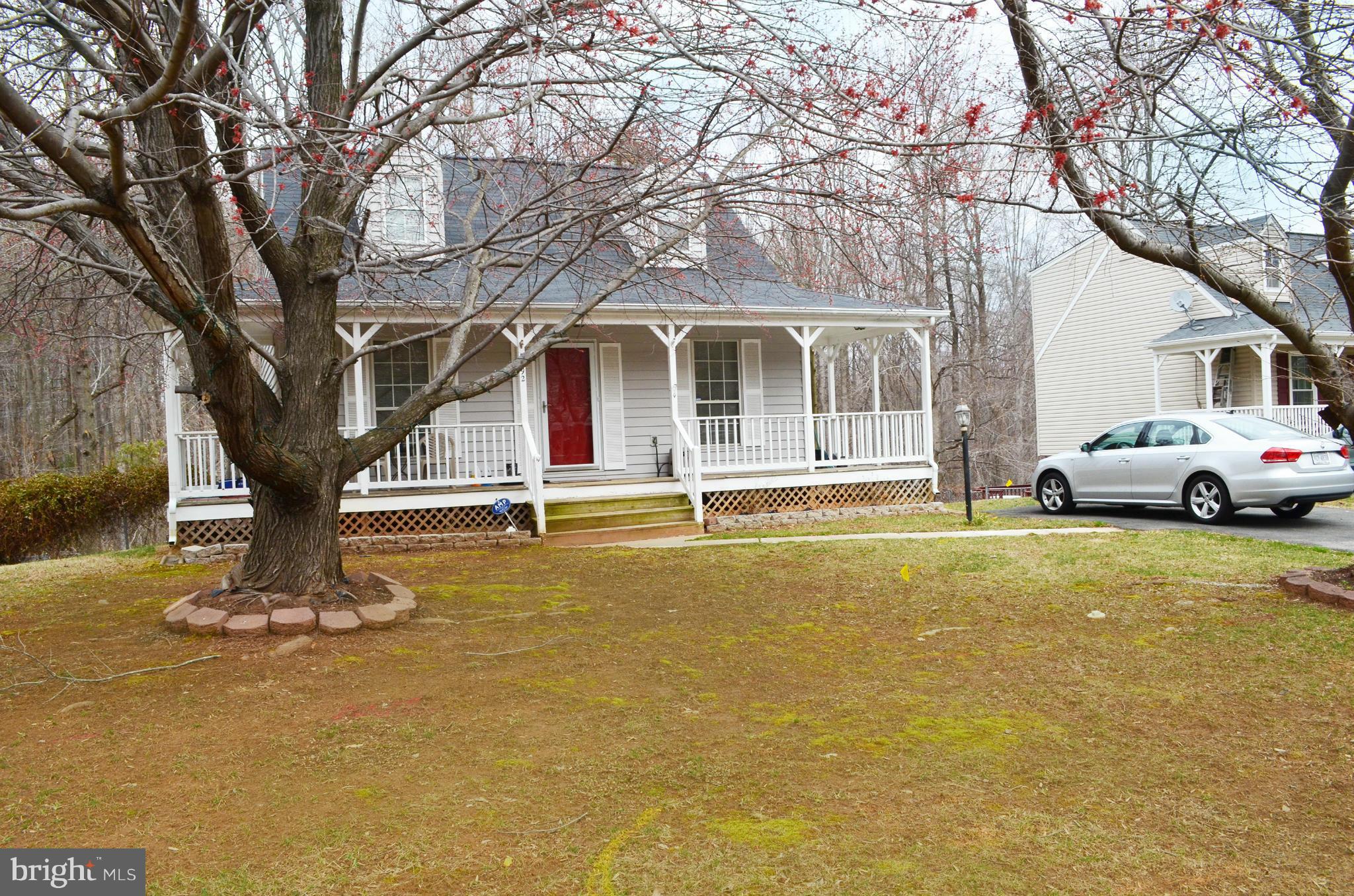 5492 Rector Drive Woodbridge, VA 22193 - Photo 2 of 26 Exterior (Front)
