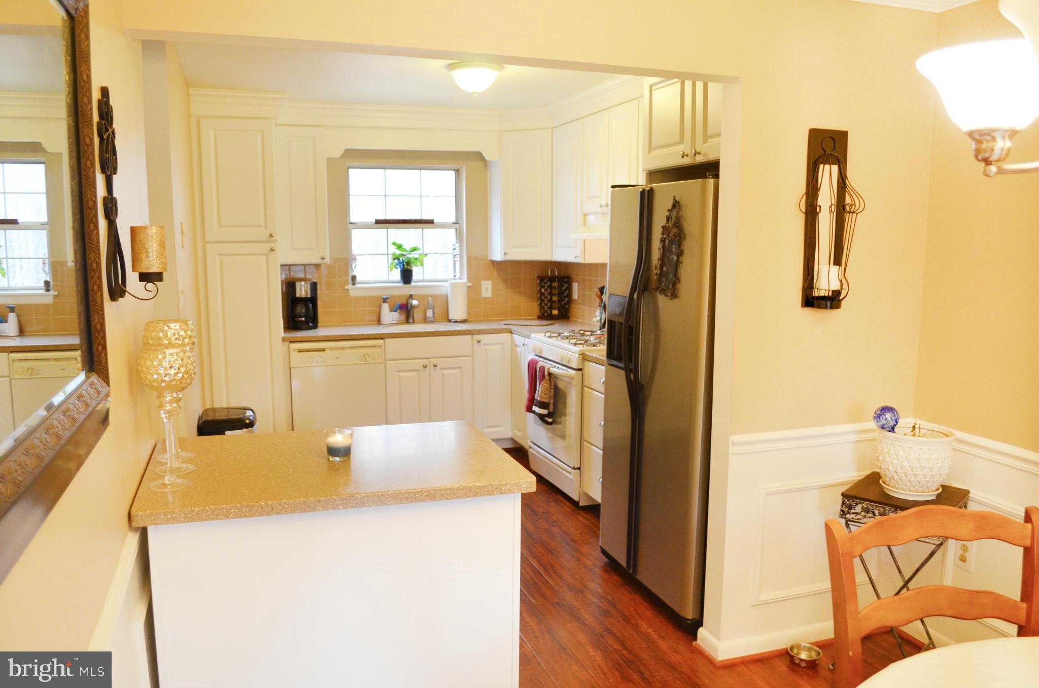 5492 Rector Drive Woodbridge, VA 22193 - Photo 11 of 26 Kitchen