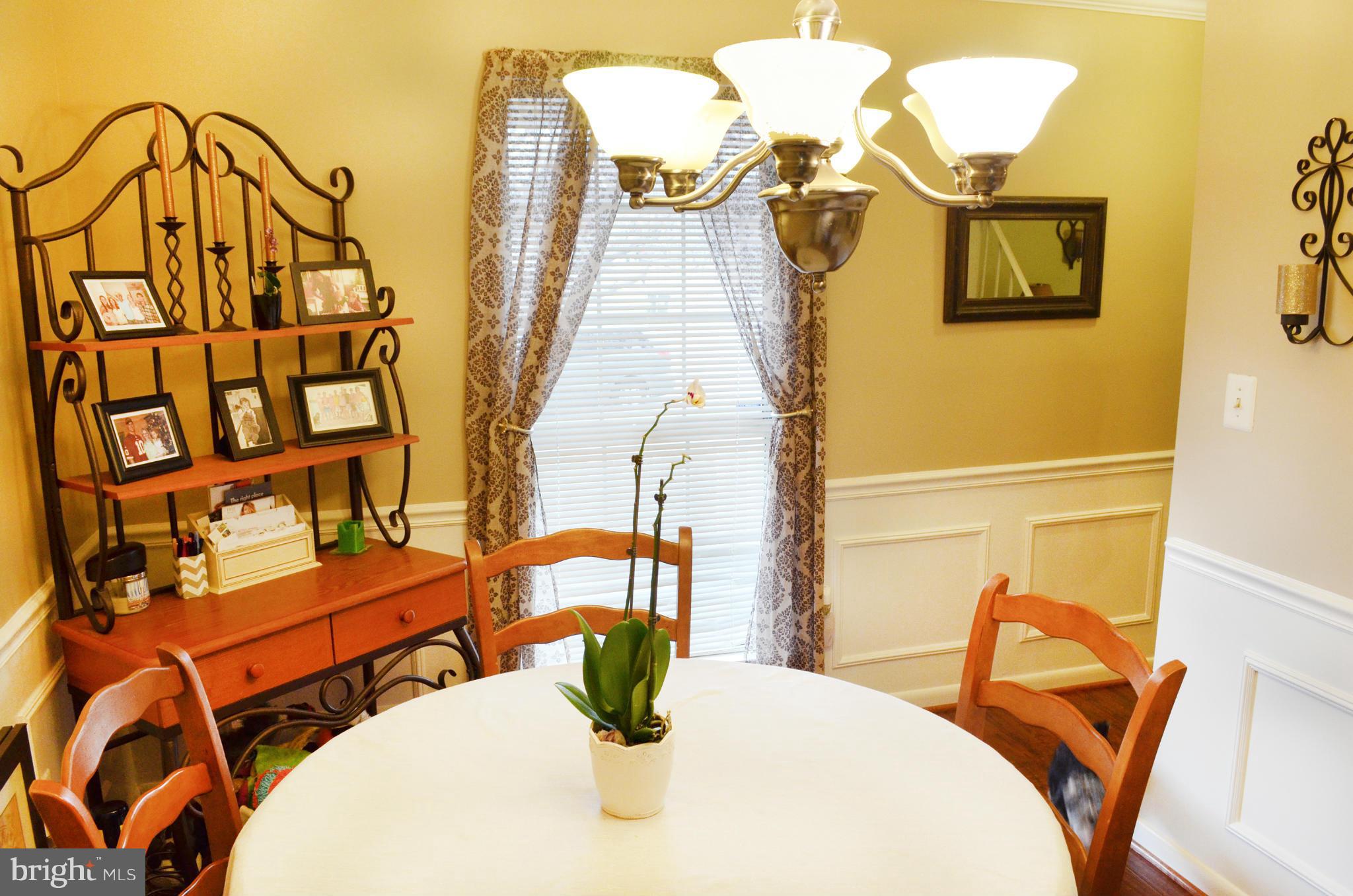 5492 Rector Drive Woodbridge, VA 22193 - Photo 14 of 26 Dining Room