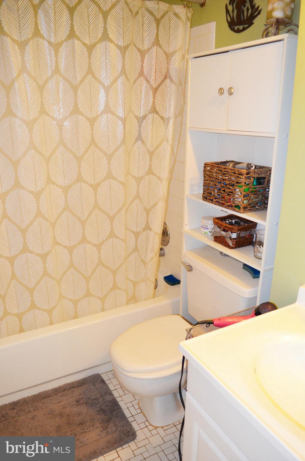 5492 Rector Drive Woodbridge, VA 22193 - Photo 20 of 26 Bath