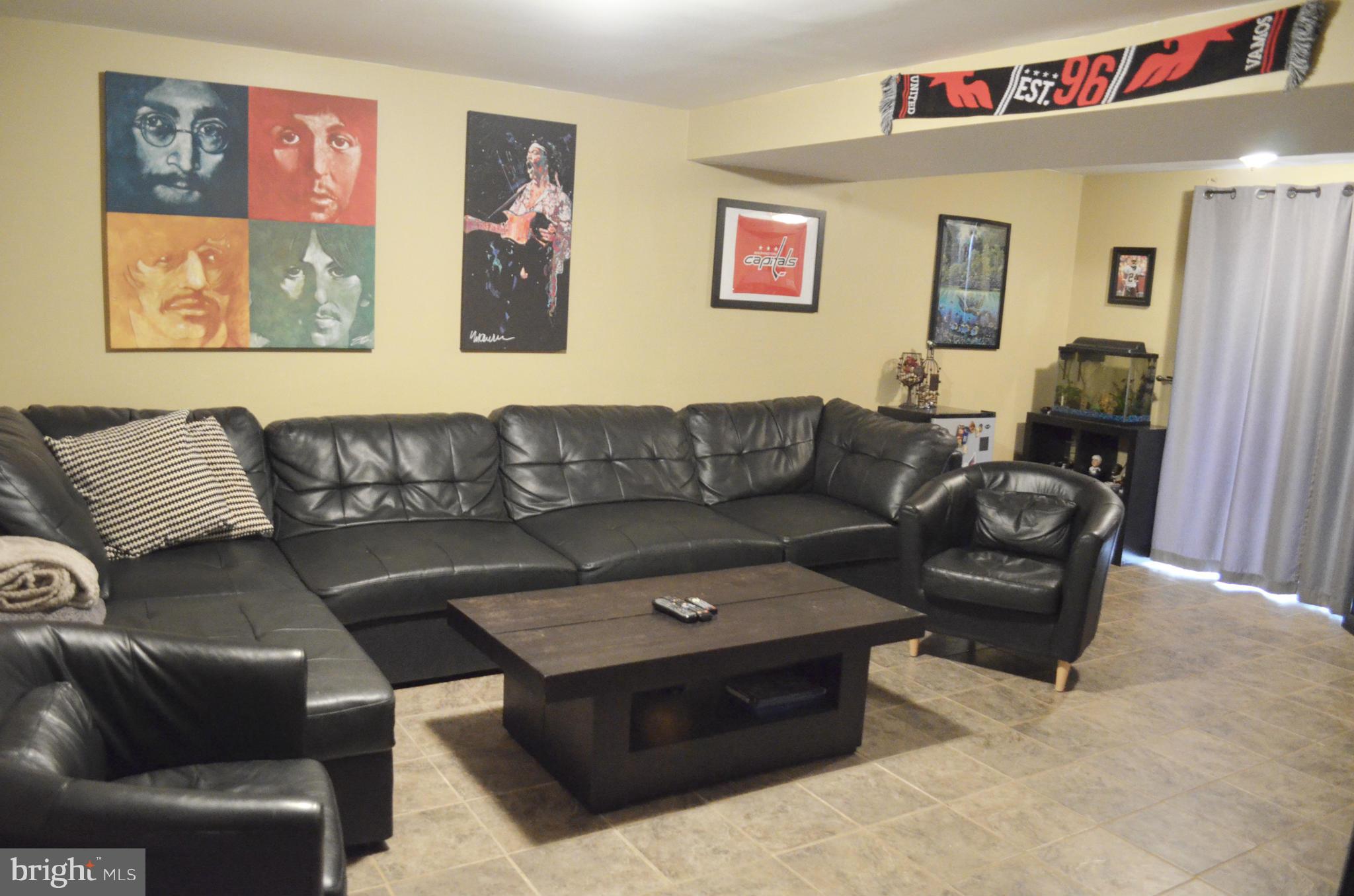 5492 Rector Drive Woodbridge, VA 22193 - Photo 21 of 26 Family Room