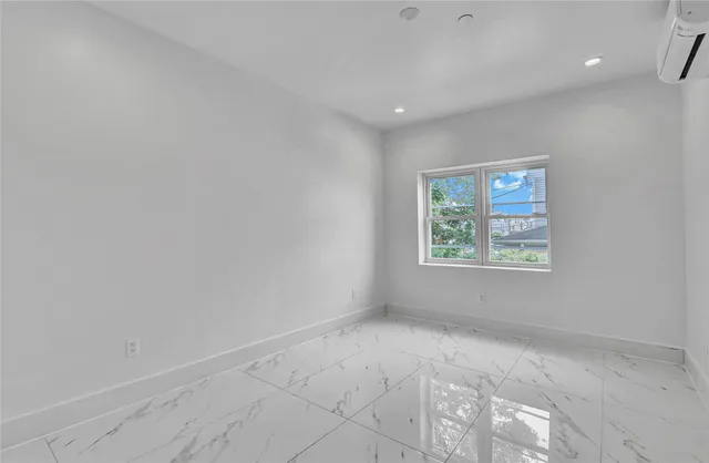 $2,000,000 | 139-22 95th Avenue | Jamaica