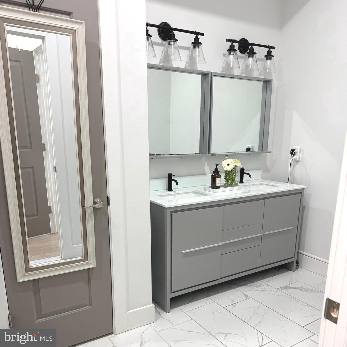 2239 Tasker Street Philadelphia, PA 19145 - Photo 28 of 66