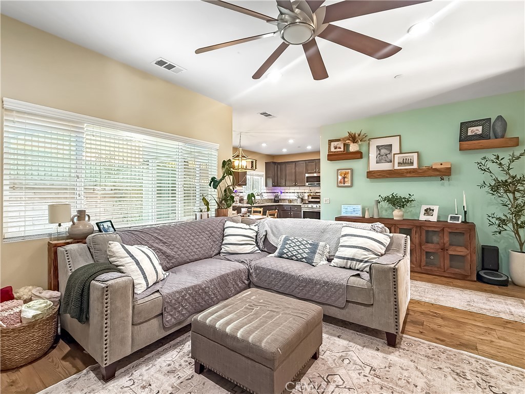 35341 White Camarillo Lane Fallbrook, CA 92028 - Photo 4 of 35