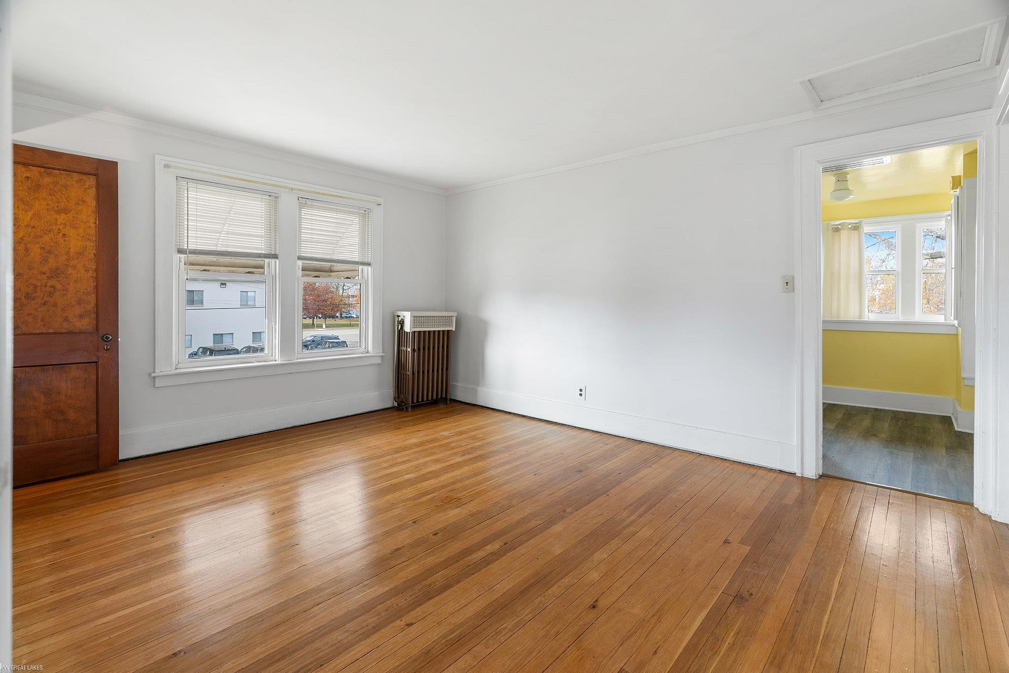 8051 Racine Road Warren, MI 48093 - Photo 9 of 26 Gallery Image 9