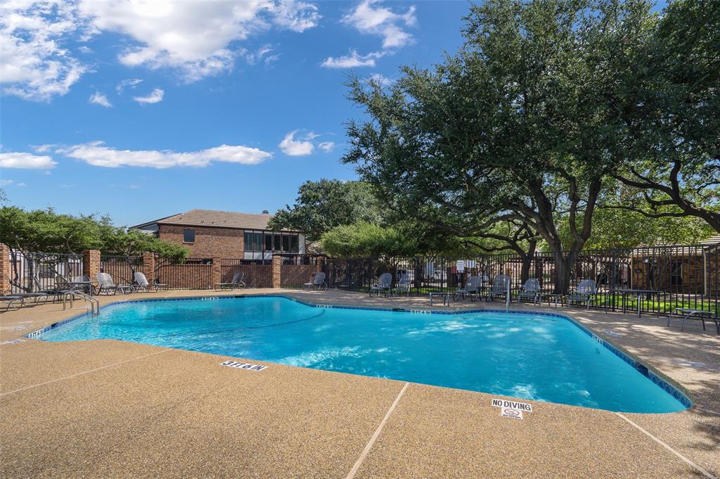 17060 Upper Bay Road Addison, TX 75001 - Photo 31 of 36 Community pool