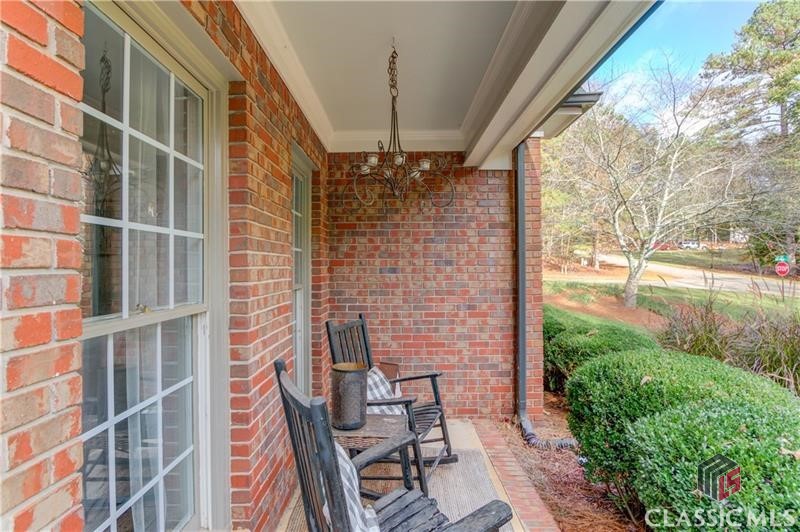 346 Doe Ridge Hoschton, GA 30548 - Photo 7 of 61 Gallery Image 7